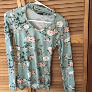 Rue 21 long sleeve shirt